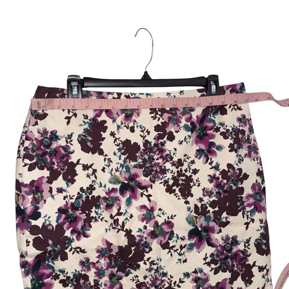 Ann Taylor Factory Cotton Purple and Cream Floral Pencil Skirt Size 10